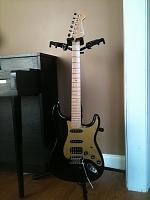 Black Strat Deluxe HSS LT